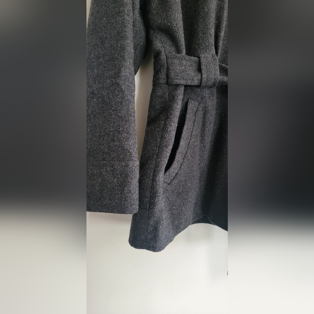Jacket - Picture 3 of 8